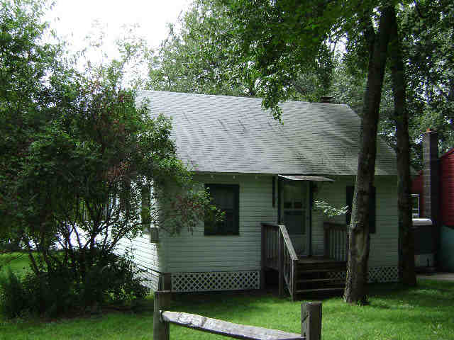 Building photograph for 41 BETHLEHEM LN